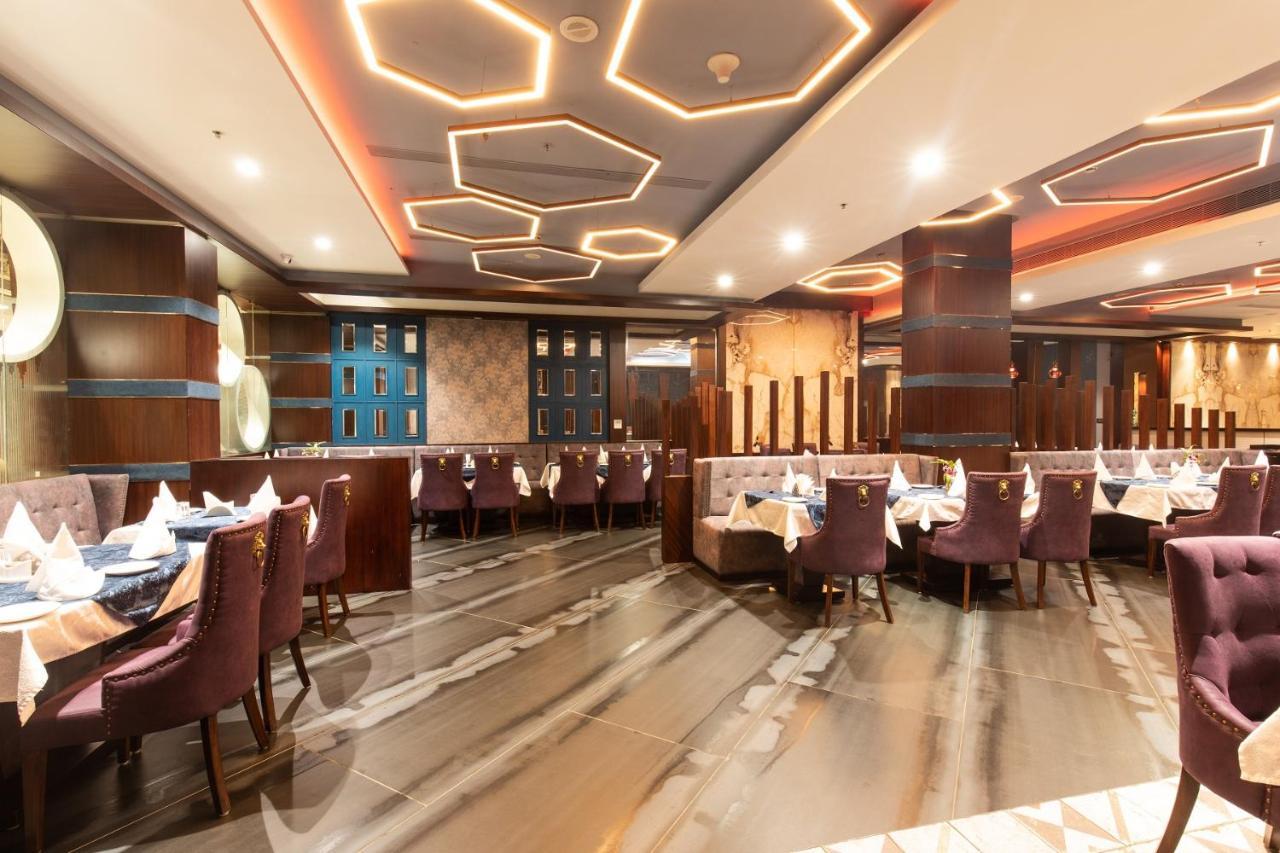 Hotel Sandy'S Tower Bhubaneswar Eksteriør bilde